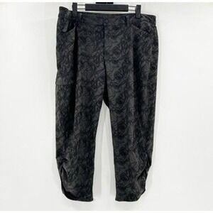 Eddie Bauer Women's Size 14 Gray Floral Print Cropped Pants Casual Comfort